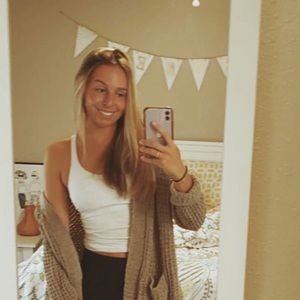 Meet your Posher, Sydney